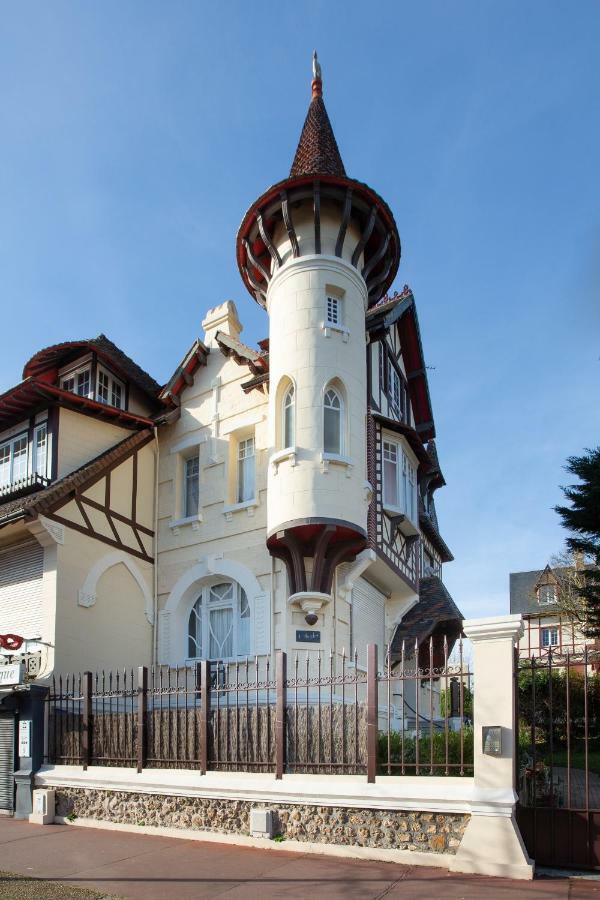 Angelunette Deauville
